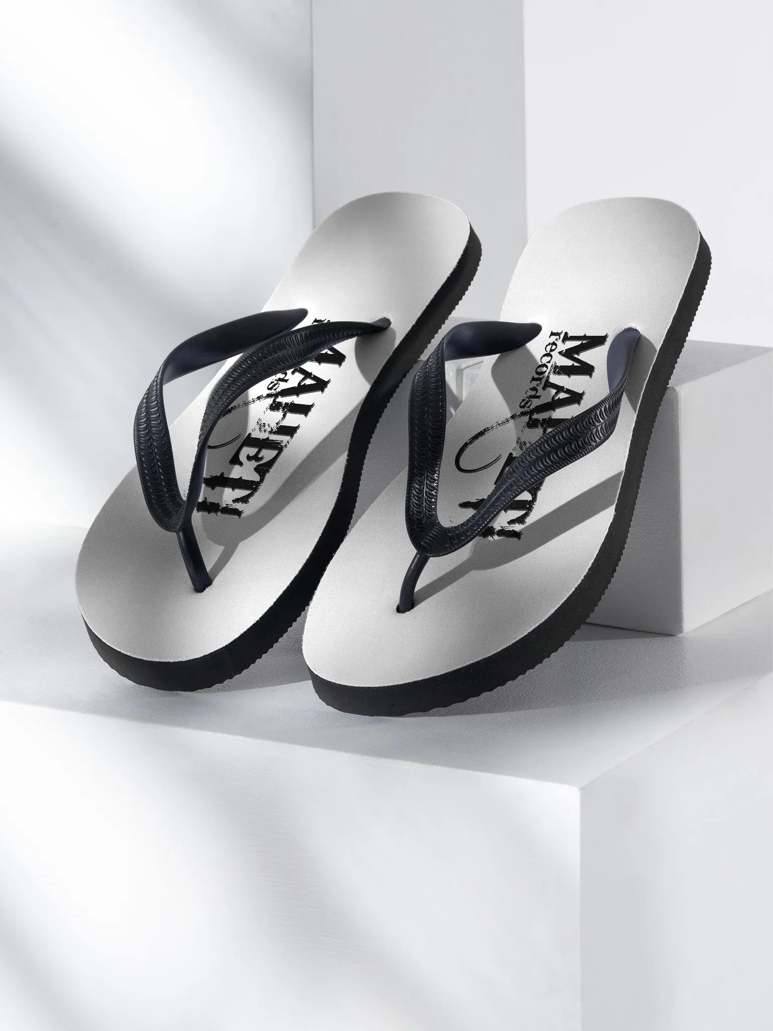 Maheti Flip Flops product image (1)