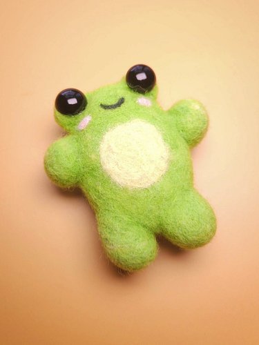 🌼🐸 forg

A felted squeaker who is a little shy ♡ He doesn't squeak, but still makes for good company ^-^

💌 available

\~`°•☆...