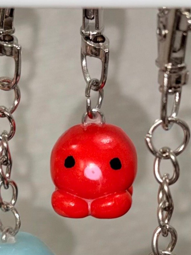 [PRE-ORDER] Octopus 🐙 Keychain product image (1)