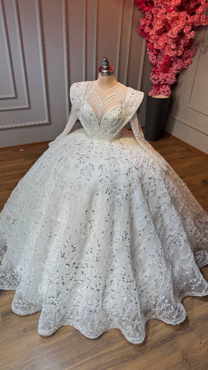 Wedding dress product image (1)
