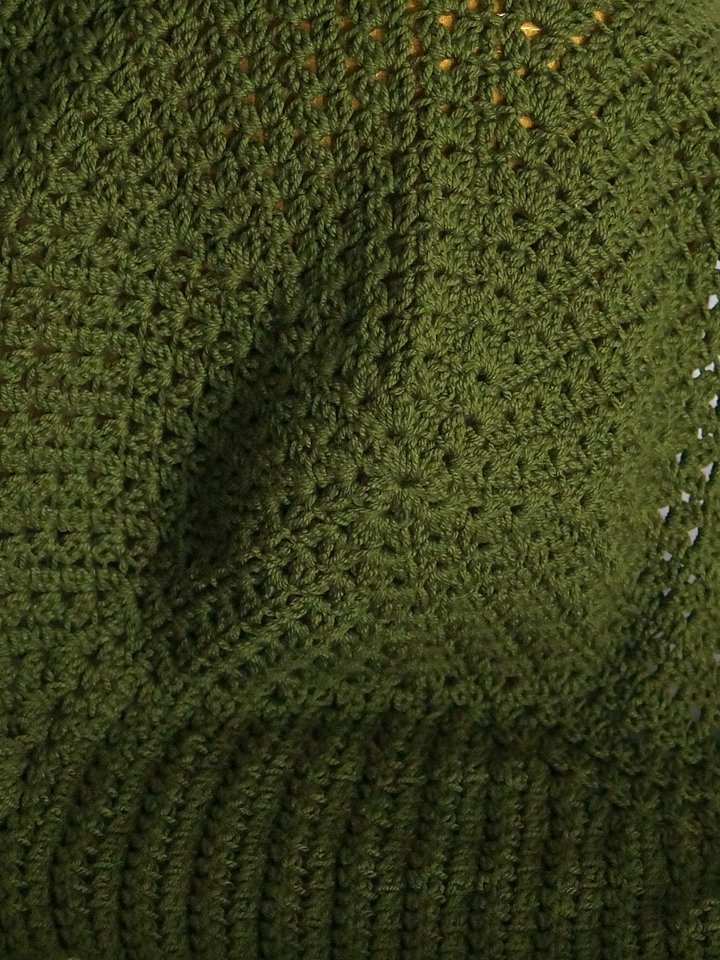 Double V stitch round blanket product image (2)