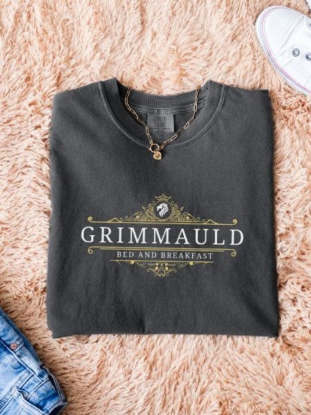 Grimmauld Bed and Breakfast Vintage Minimalist Shirt product image (5)