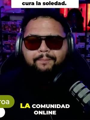 El gaming online no cura la soledad, solo la administra. Te hace tolerable, cómoda, invisible. Pero, ¿quién queda si el servidor cae? #Soledad #ComunidadOnline #Gaming #Reflexion #VidaDigital