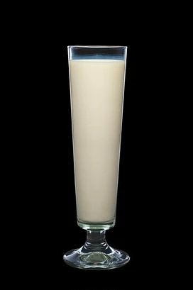 Tall glass of milk  tier thumbnail