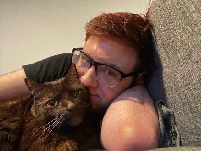 My stinky baby man is 15 years YOUNG today! Through graduating college, getting my first big job, my mom passing (his original pet parent), facing every trial of full-time content creation, and moving over 1k miles to Seattle, he’s been a constant light in it all. I love him so, so deeply 💖 Happy birthday, Smokey. You’re a little butthole sometimes, but you love so deeply, and I can’t possibly imagine a life where we didn’t get to spend it together 💖 #catsoftiktok #cats #cat 