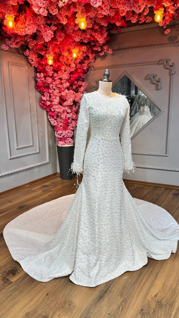 Wedding dress product image (1)