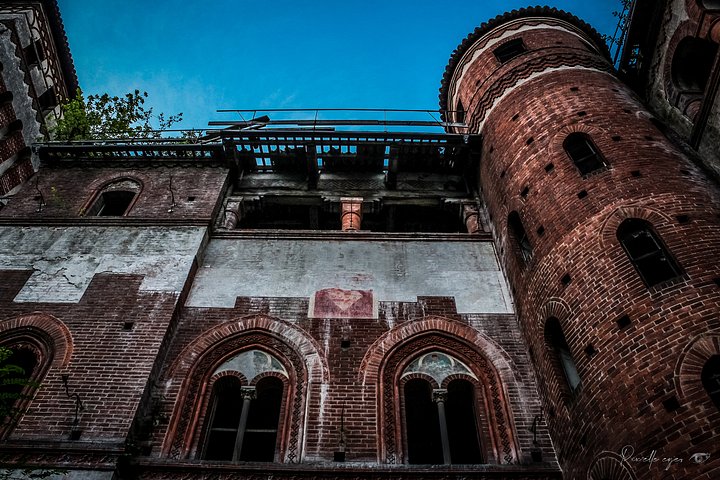 Fine Art Photography – Castillo dell'Moustico, Italy product image (1)