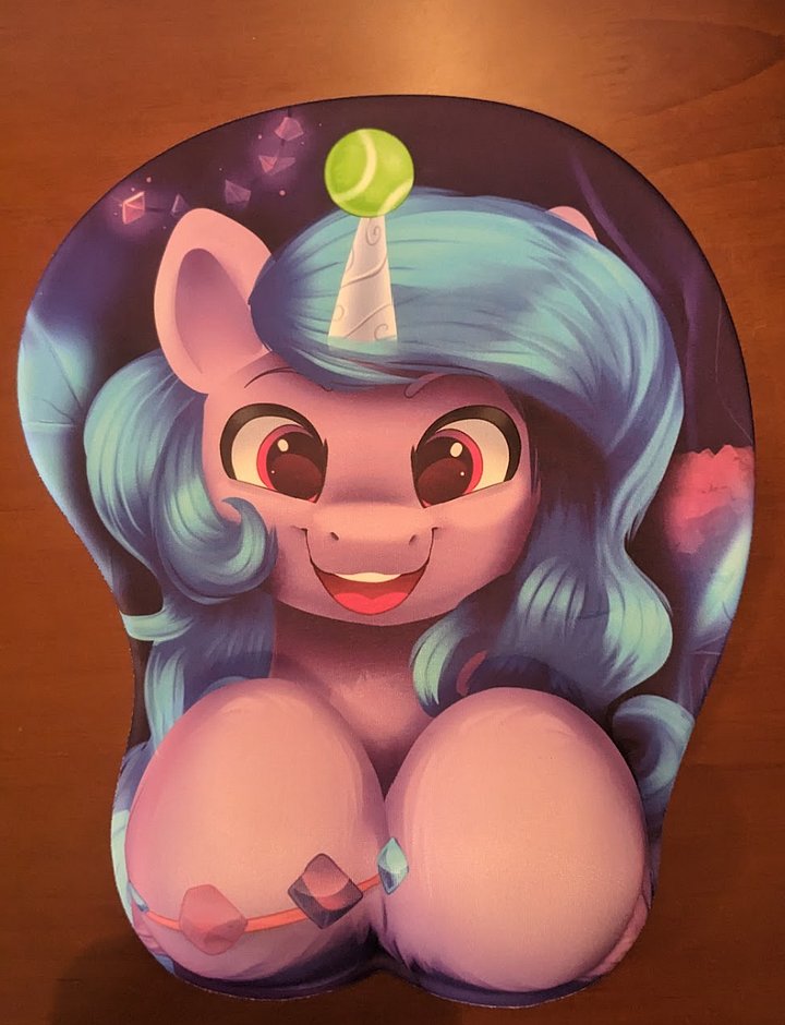 Izzy Moonbow 3D Mousepad product image (1)