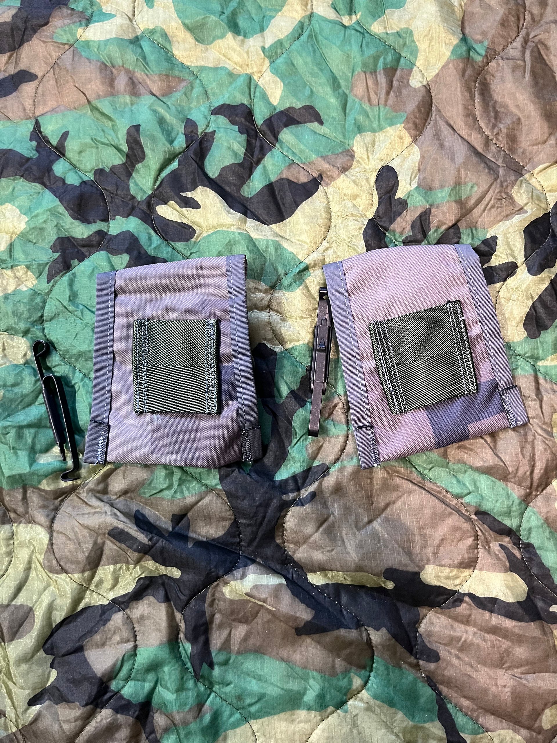 T-BLOCK COMPASS/BANDAGE ALICE POUCH product image (2)