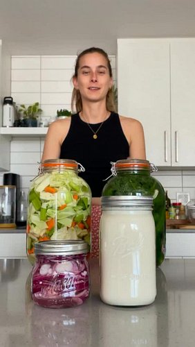 EP 20/25 — Fermentation 101: 5 Things That Surprised Me Once I Started Fermenting 🥒🫙🍓

How little it takes to get started 🧂�→...