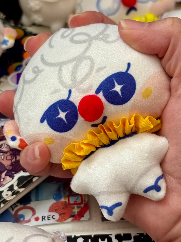 Neo Clown plushie keychain product image (2)