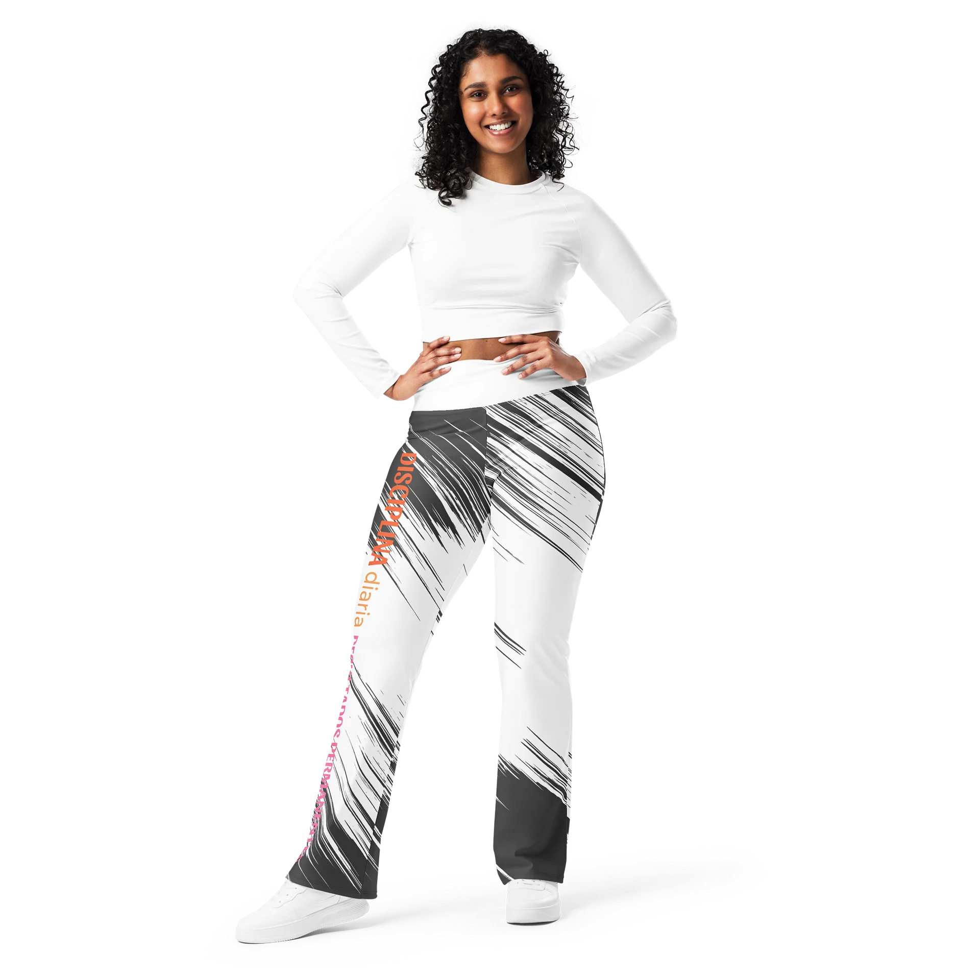 The "Constancia" Flare Leggings Black and White product image (5)