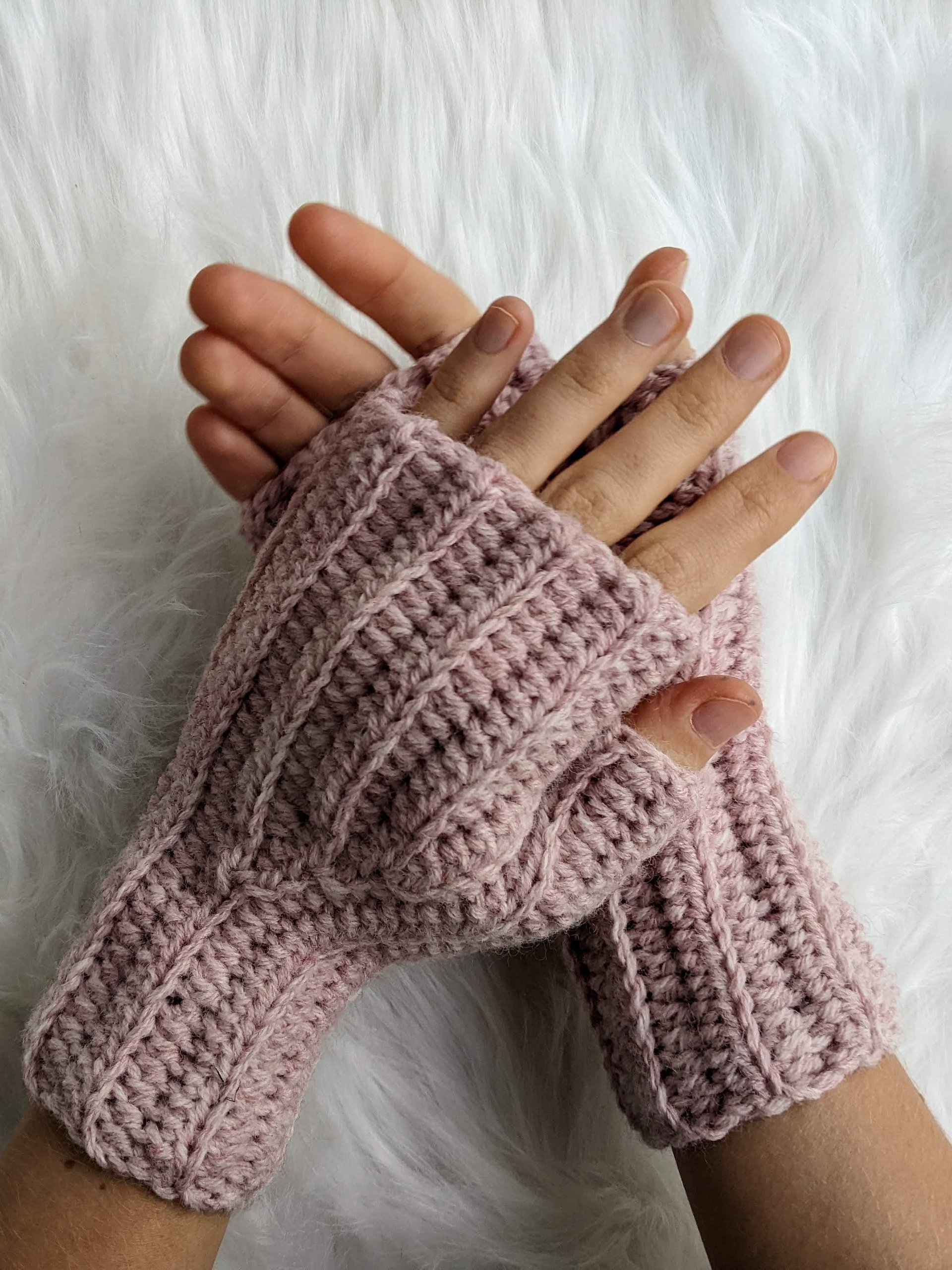 Crochet Wrist Warmers Pattern product image (6)