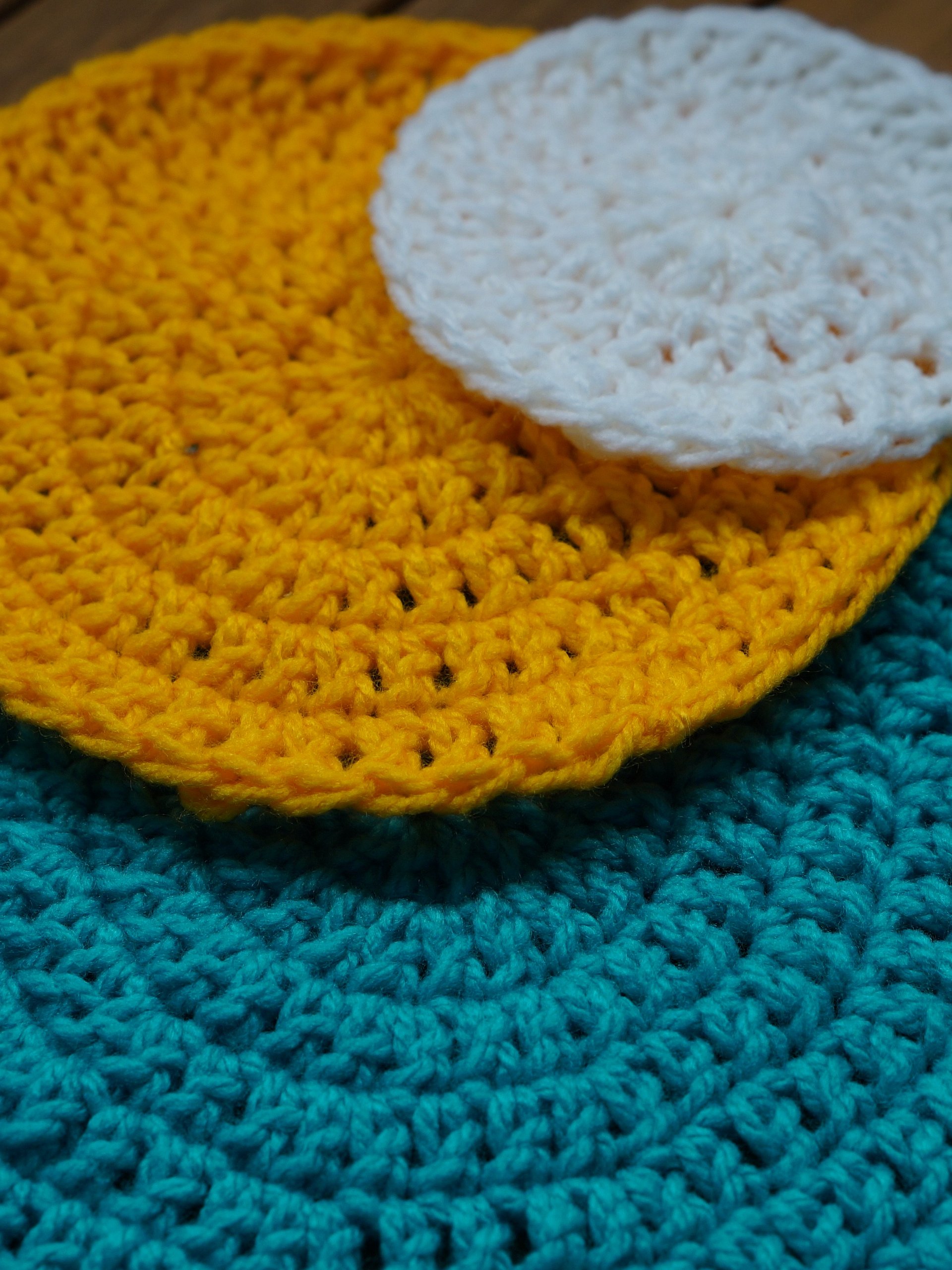 Double crochet flat circle crochet pattern product image (1)