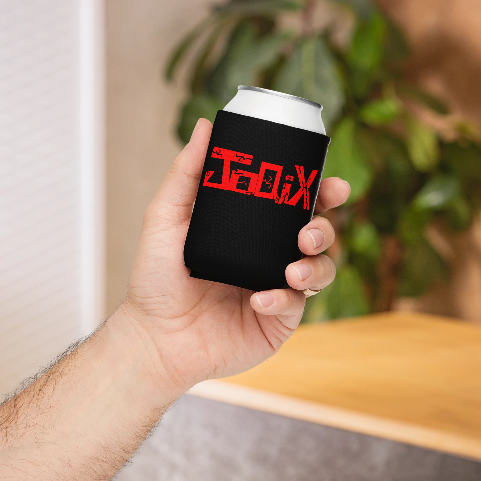 Cracked Red Text Can Cooler product image (5)