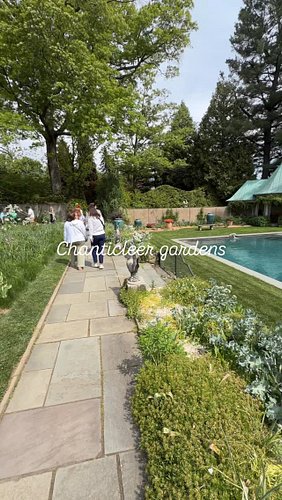 In town for the pga championship and got to check out @chanticleergarden and there many seating options. I’ve never seen a pl...