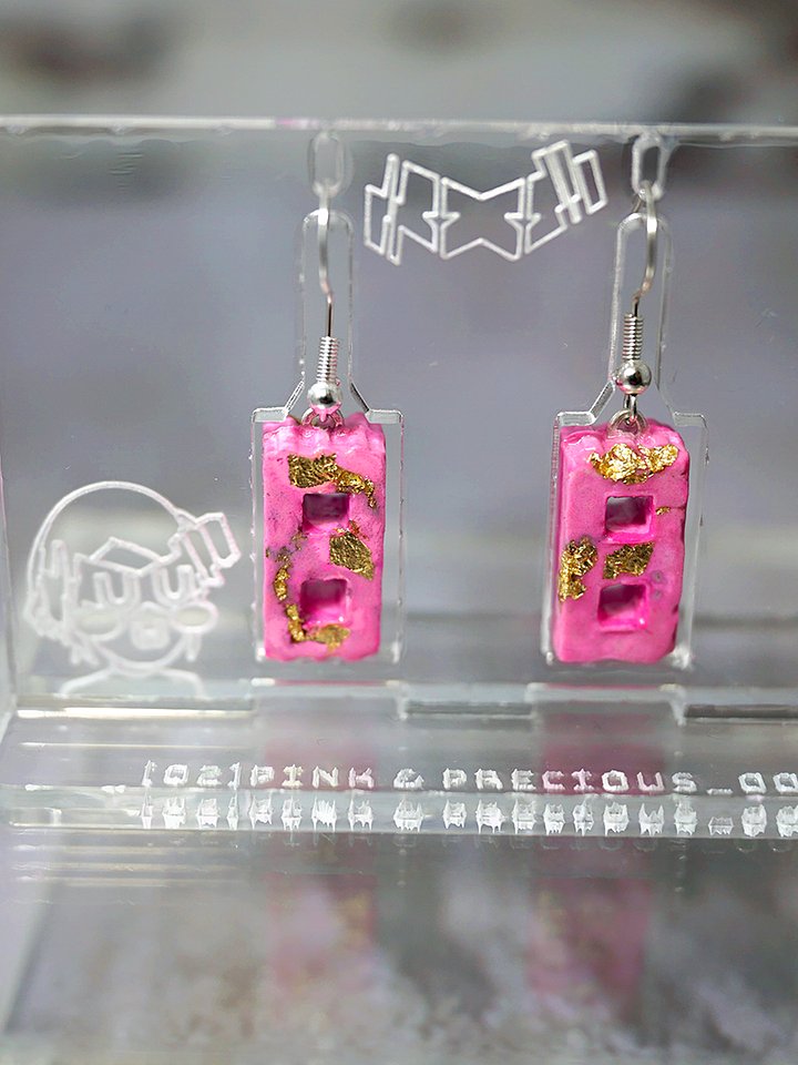 [01] Cinders {earrings} product image (2)