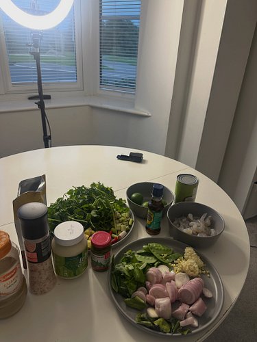 I’ve just filmed my first ever recipe video for my second channel. Can you guess what I made? 🍚👨‍🍳
