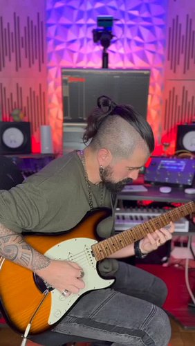 🎸 I have a couple of spots open for new guitar students!

I originally recorded this video as part of a series with @erniebal...