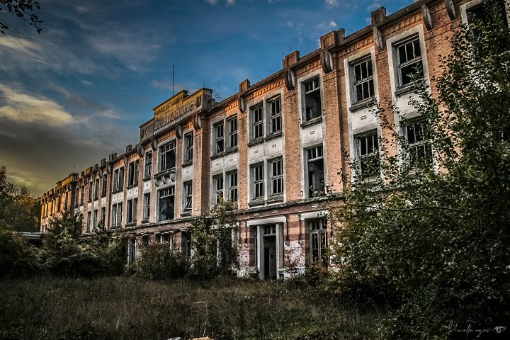 Fine Art - Forgotten Sanatorium Memories product image (1)