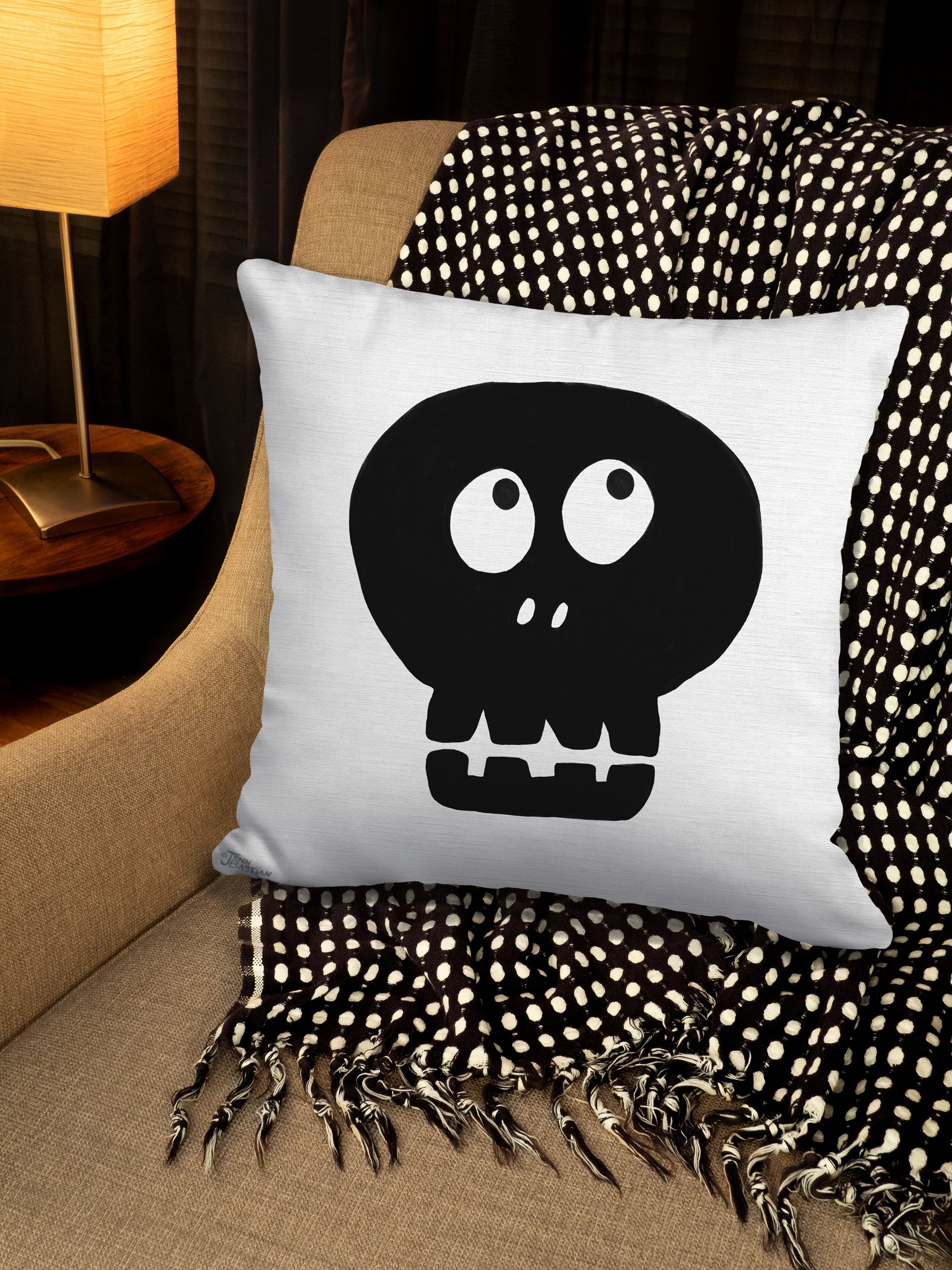 THROW PILLOW - DOUBLE-SIDED SKULL 01 product image (5)