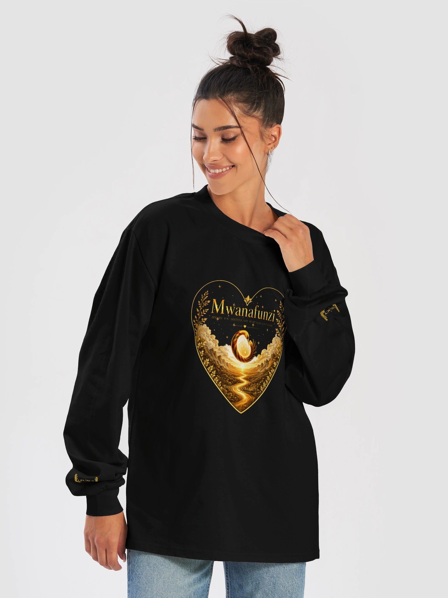 Mwanafunzi Unisex Definition Heart Sweatshirt Wrist Accent product image (4)