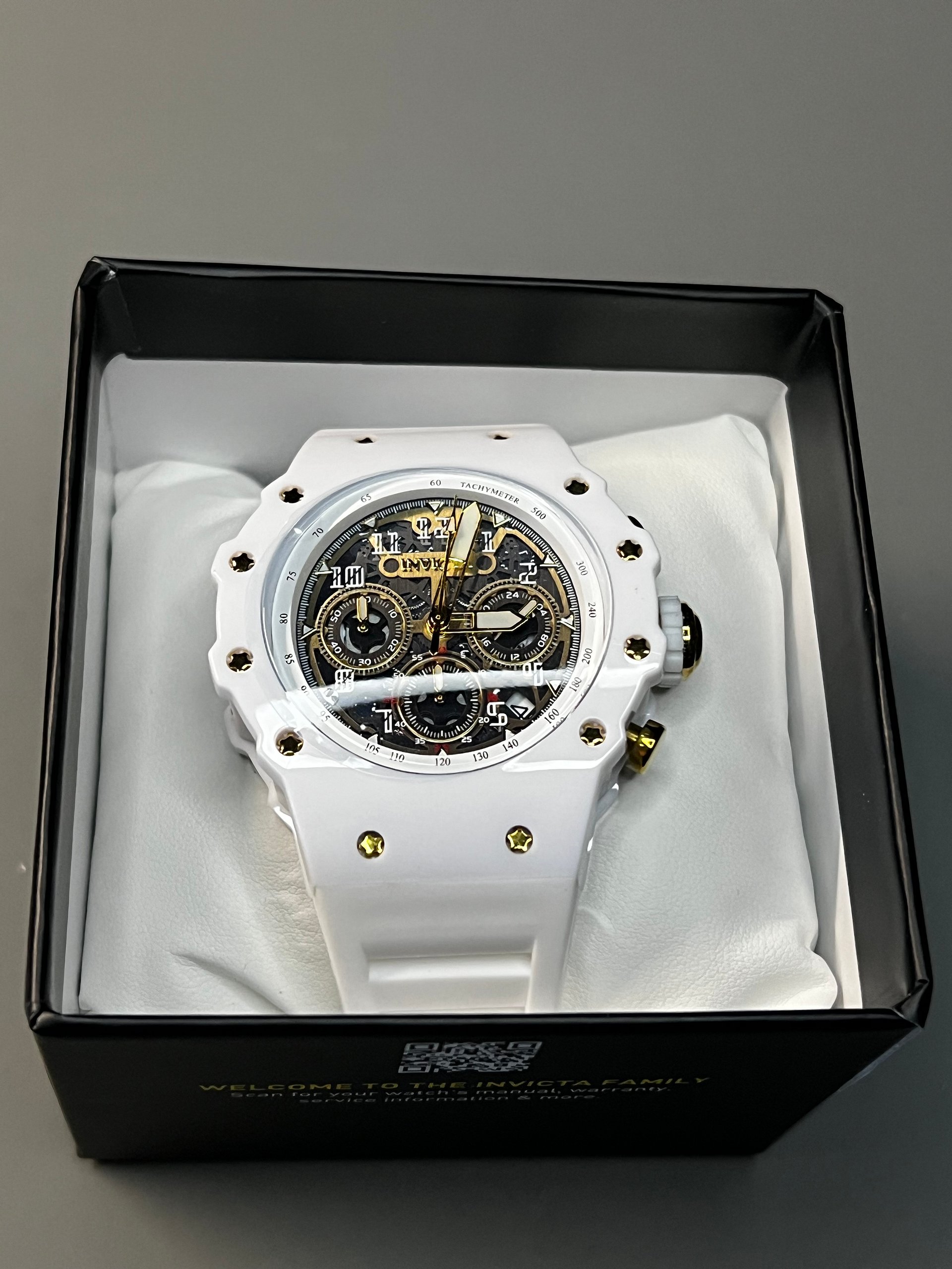 Invicta 69649 White & Gold Men’s Watch — New in Box product image (4)