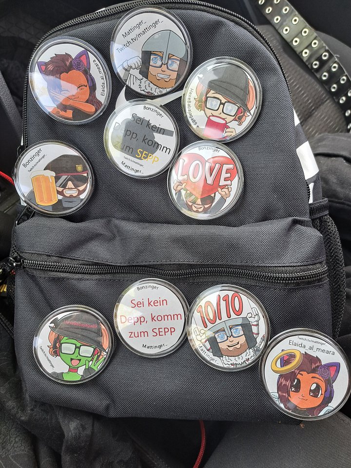 Button product image (1)