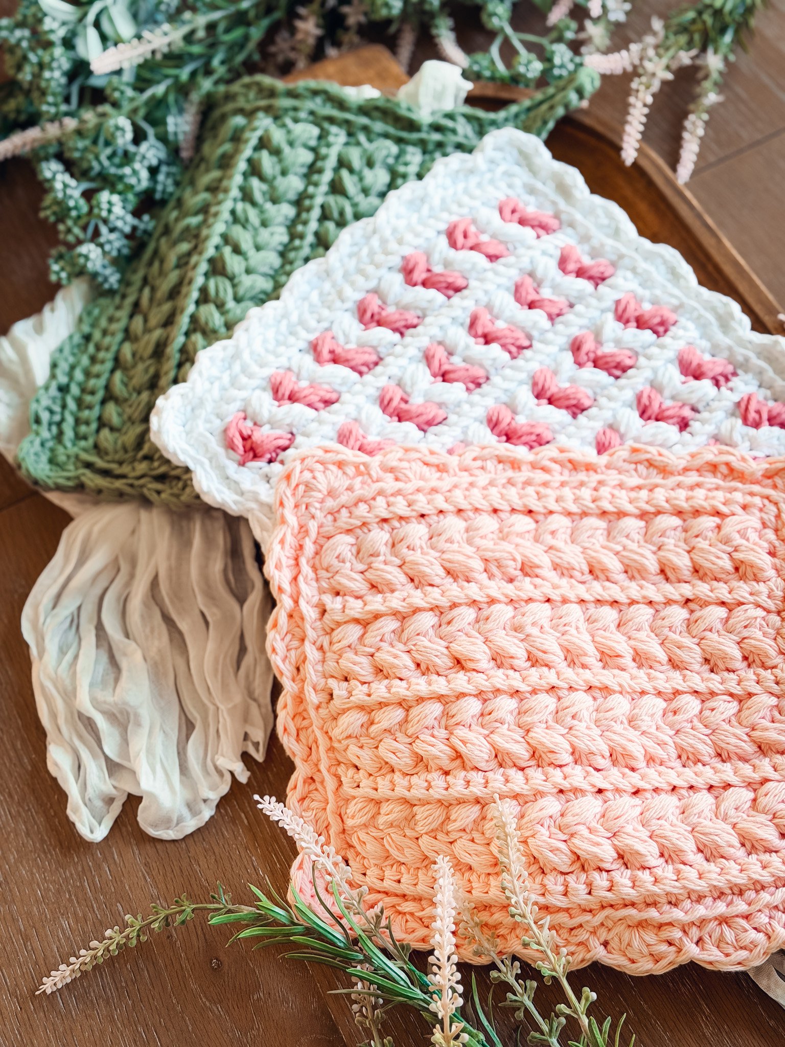 Wheat Stitch™ Scalloped Home Collection 4 Pattern Quick Crochet Set product image (10)