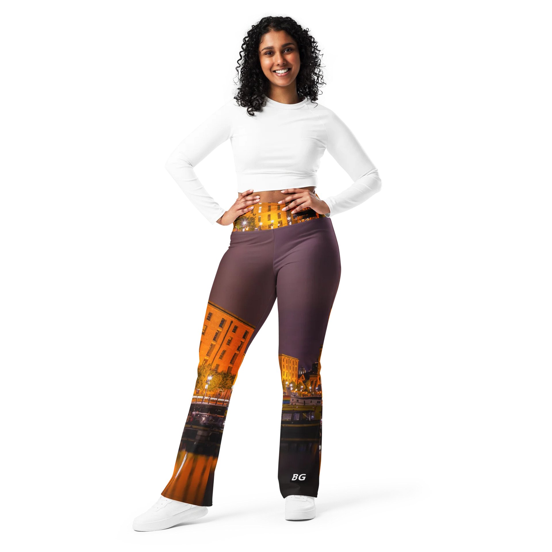 'Somewhere in the City' Flare Leggings product image (10)