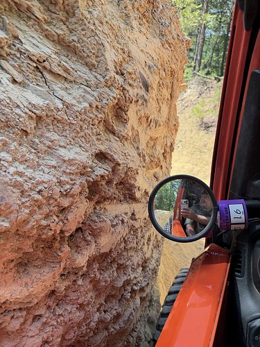 Daniel said there was room. The mirror requested a second opinion.

#AlmostRolledIt #Uwharrie