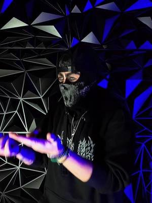 I have a bit of an eclectic taste in music, and sometimes I just have to get others to join in. Took a minute for @Dakah to get into it, but @Komodo jumped right in. It’s always a party when we’re together! #creatorsearchinsights #masktokfunny #masktok #maskedman #booktok 