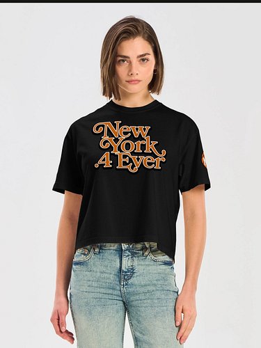 Ayyy we got something that’s just for the city girls. It’s NEW YORK .4 EVER and you got the city on your sleeve.

#newyorkorn...