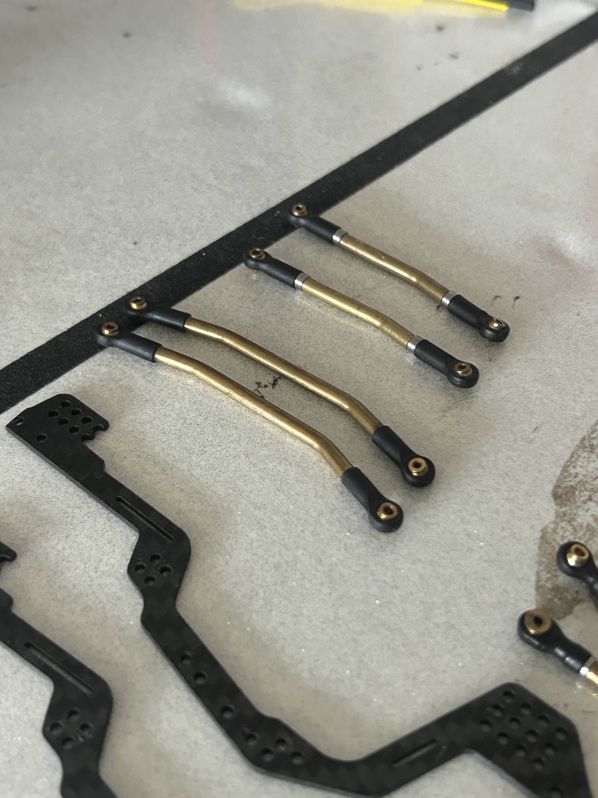 Athos chassis w/ links product image (4)