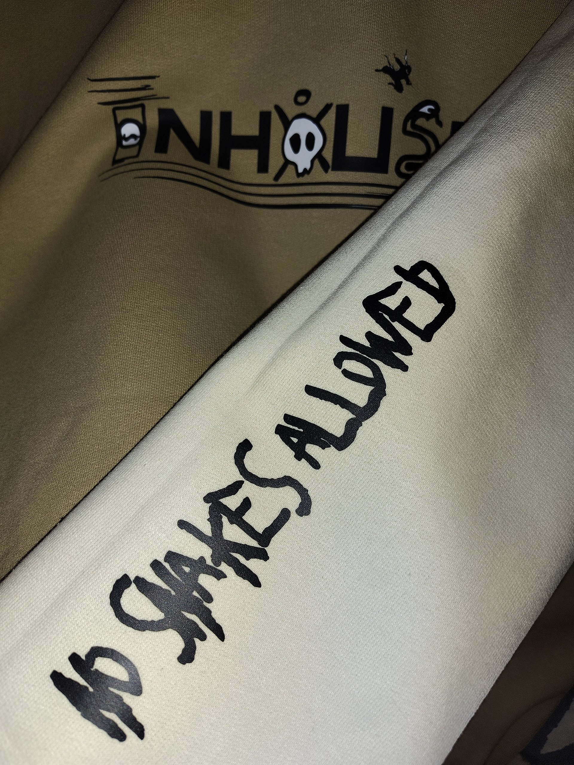 no 🐍nakes allowed product image (4)