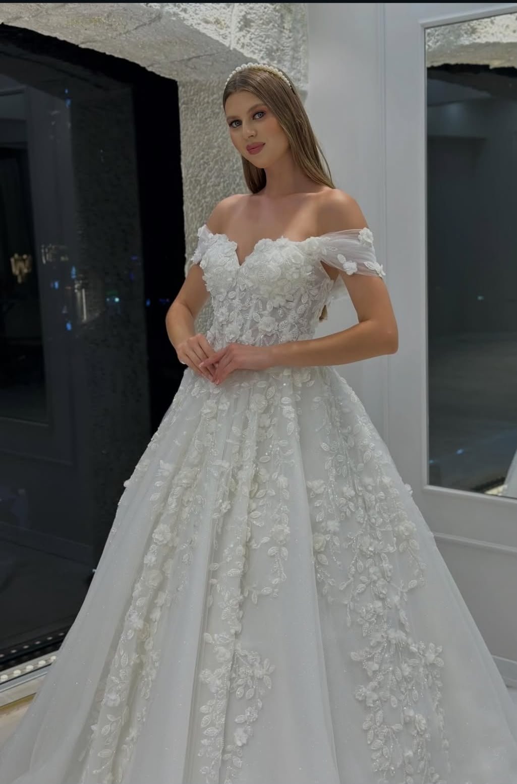 Wedding dress product image (1)