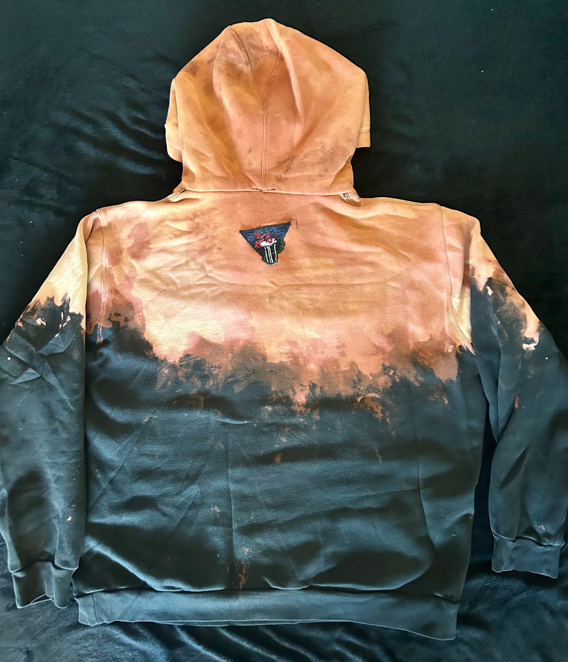 LUMASE HOODIE product image (2)