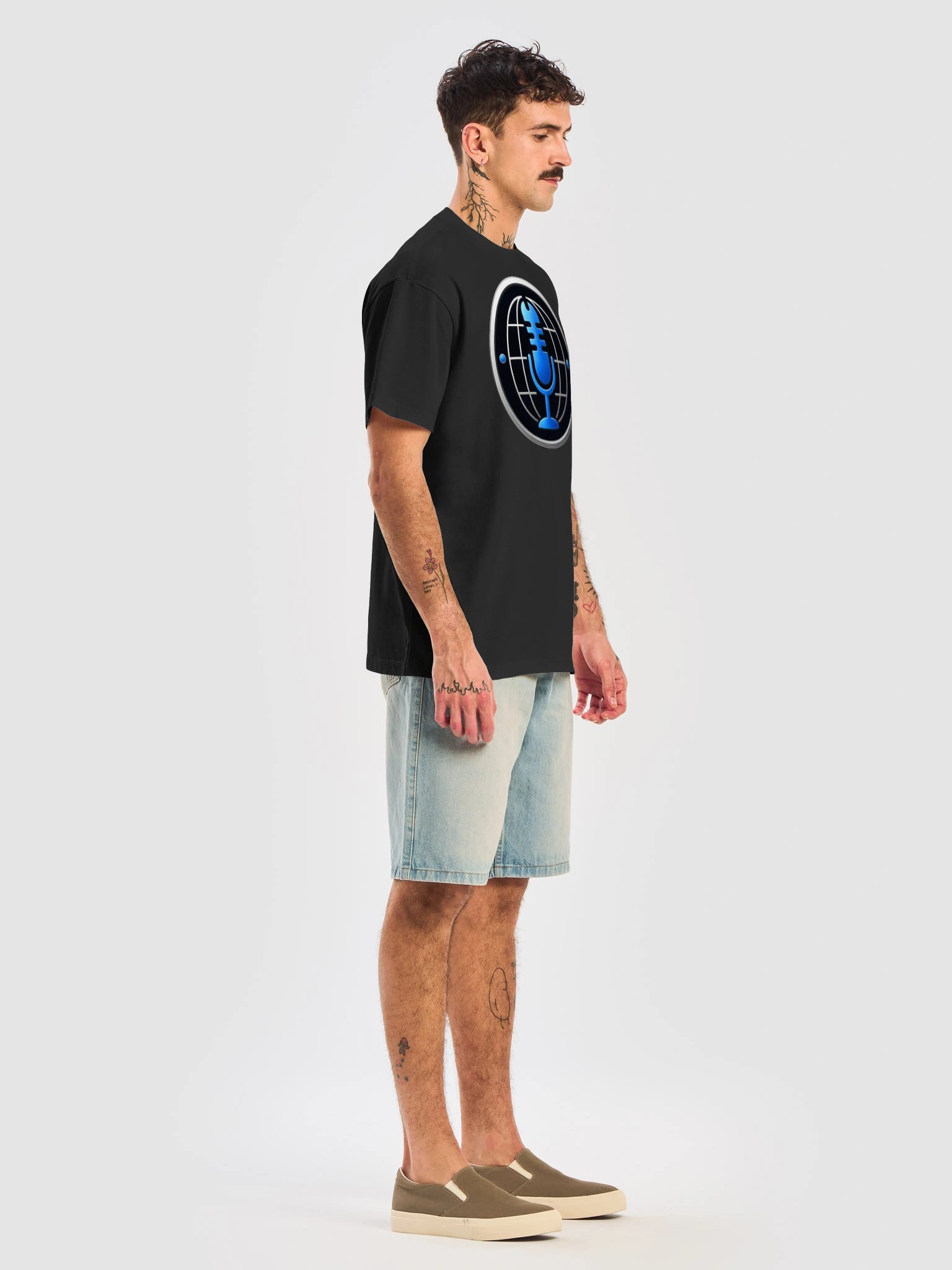 World of UX™ Emblem Tee product image (7)