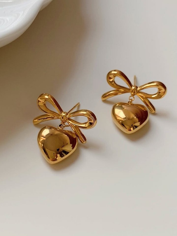 Madeline Earrings product image (1)