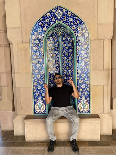 Starting from the bottom, but not staying there.

Building this personal page, sharing what I learn & documenting the journey...