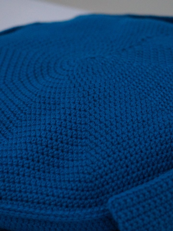 Cat bed crochet pattern product image (2)