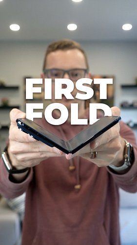 First 5 Times Folding the Duo #iPhoneDuo #Foldable #Apple 

It’s my first time folding the iPhone Duo, and I honestly wasn’t ...