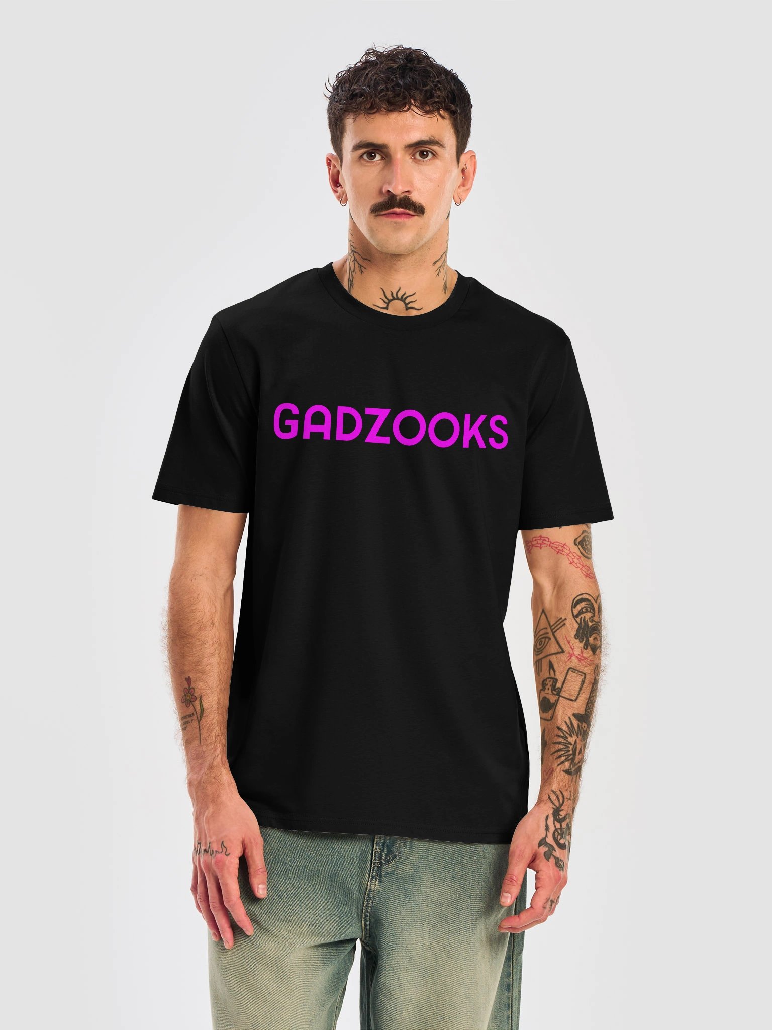 Gadzooks Logo T-Shirt in Magenta product image (2)