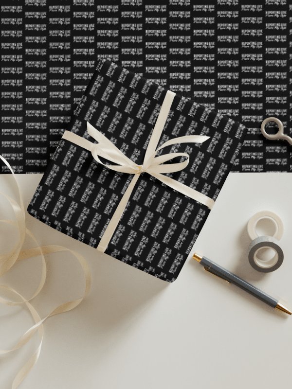 Reporting Live From My Sofa Gift Wrap Set product image (3)