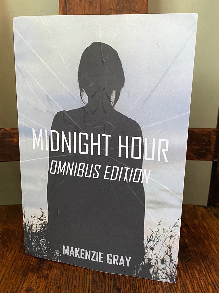 ePUB Download: Midnight Hour Omnibus Edition by Makenzie Gray product image (1)