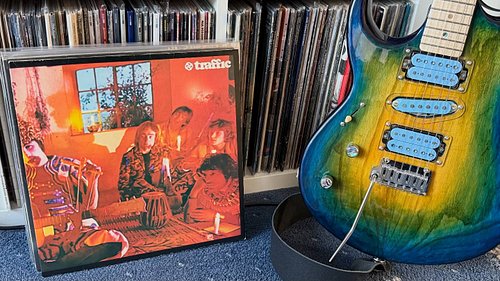 Traffic : 1968
No Face, No Name and no Number….
A fantastic album. Playing in memory of Dave Mason 

#nowspinning