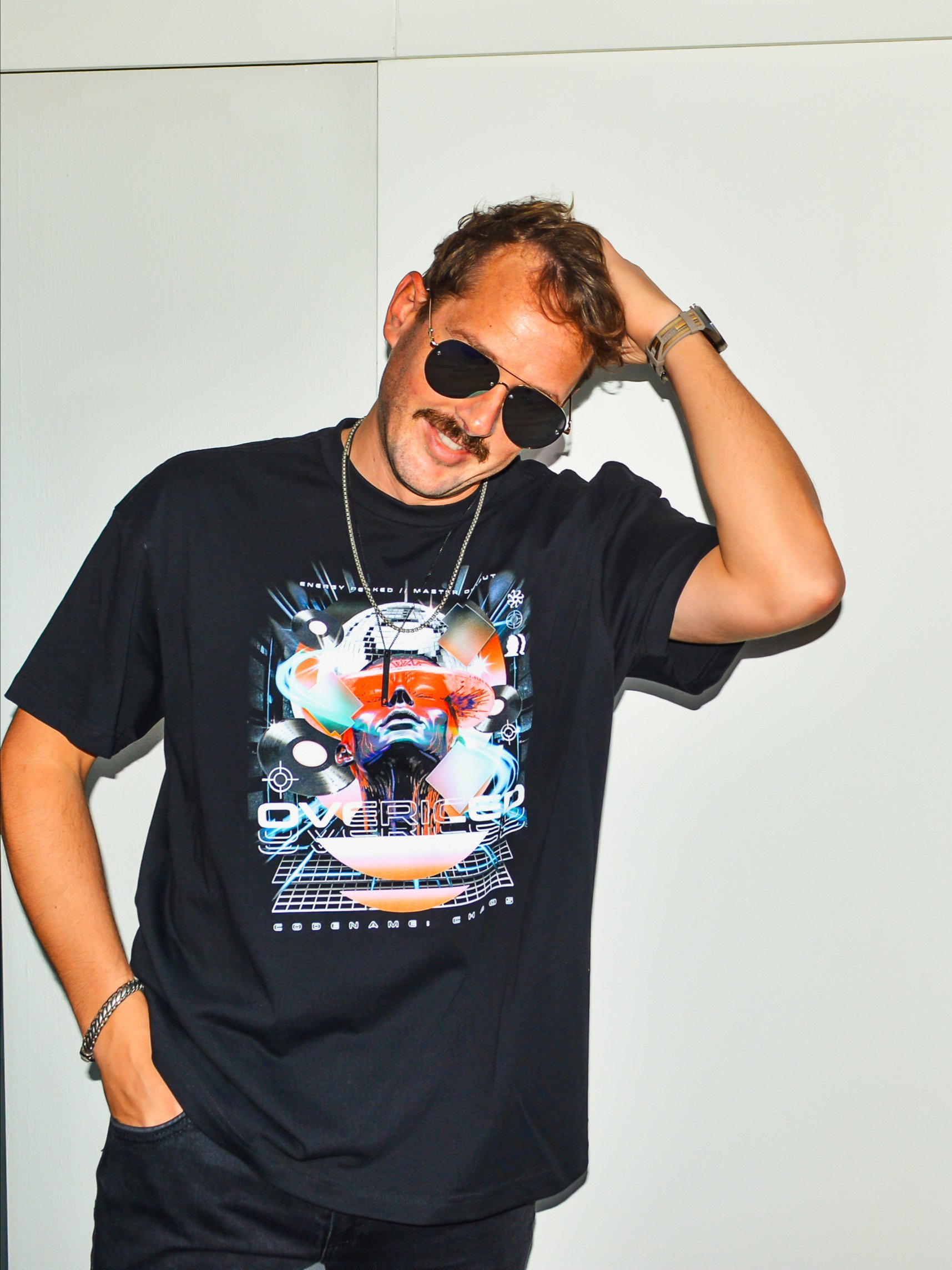 DJ Shirt – Chaos: Retro, Disco ball, Record, Tron product image (2)