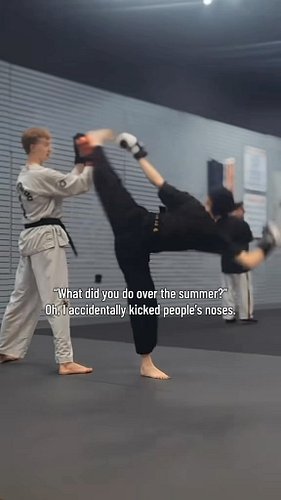 Just martial art girly things! 

#martialartsgirl #femalemartialarts #spinkick #karate #taekwondogirl