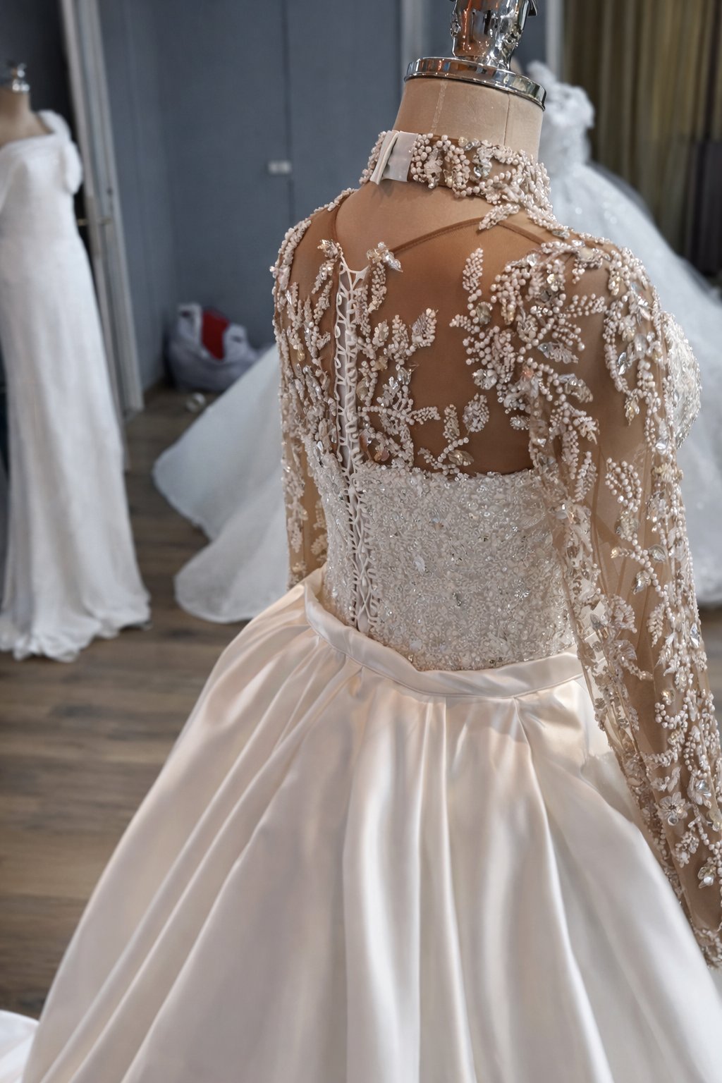 Wedding dress product image (4)