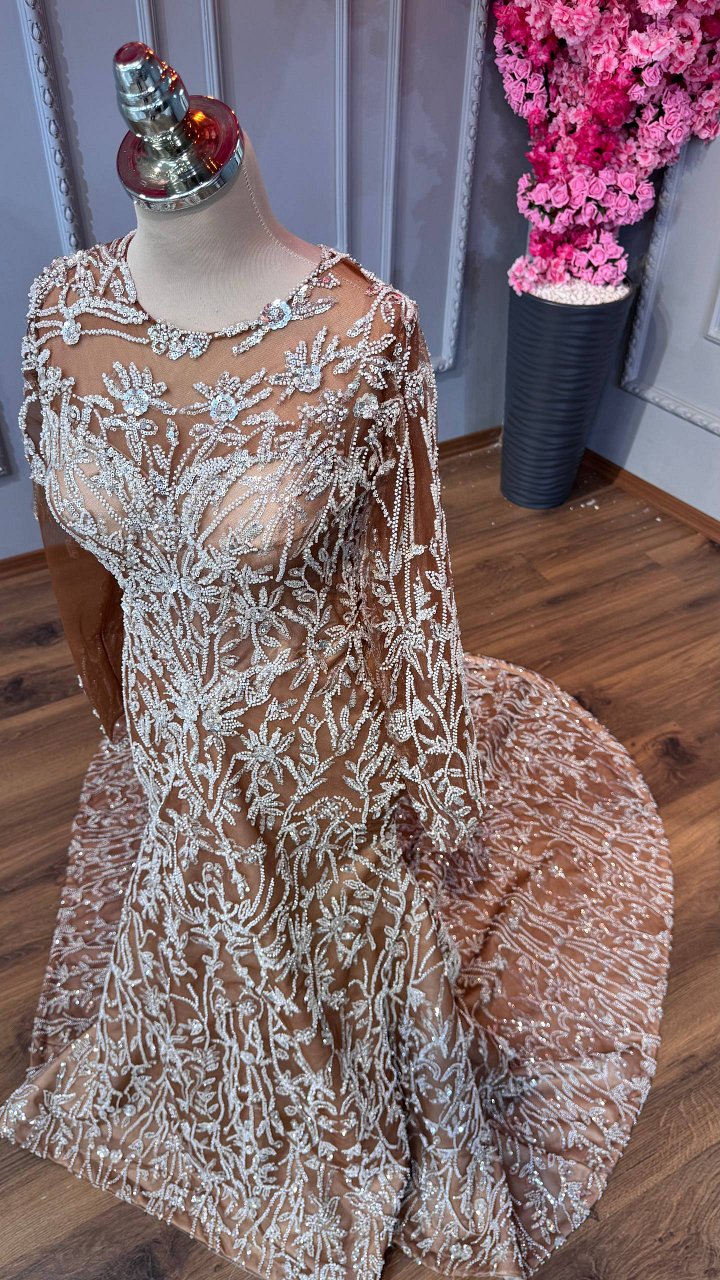 Wedding dress product image (2)